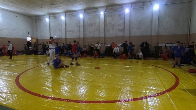 42 кг. Смолин М. (Бийск)- Чиновников Д. (Барнаул). Краевой турнир по самбо. смотреть онлайн