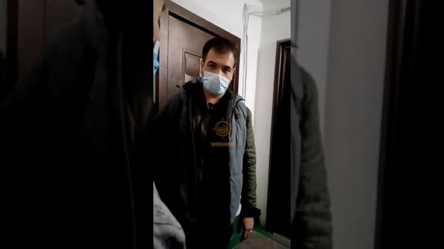 Ходят по квартирам и навязывают купить огнетушитель в квартиру! смотреть онлайн