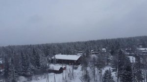На видео Алданский район, полурасселеный мкр Солнечный в снегу.