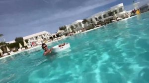 ПИНК, СОДА ЛАВ И ТЕНДЕРЛИБАЕ ПЛАВАЮТ В ЕГИПТЕ