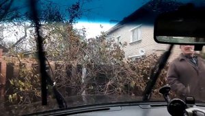 Форсунки на поводках дворников