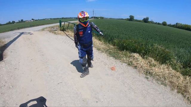 Sketchy Enduro trails outside Milan with KTM 1290 SuperAdventure R смотреть онлайн