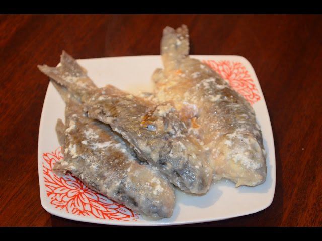 Караси жареные в сметане.  Как жарить рыбу без костей. / Fried carp in sour cream.