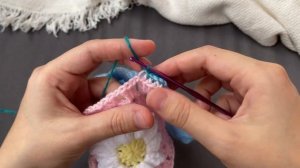 Красивое соединение квадратов крючком