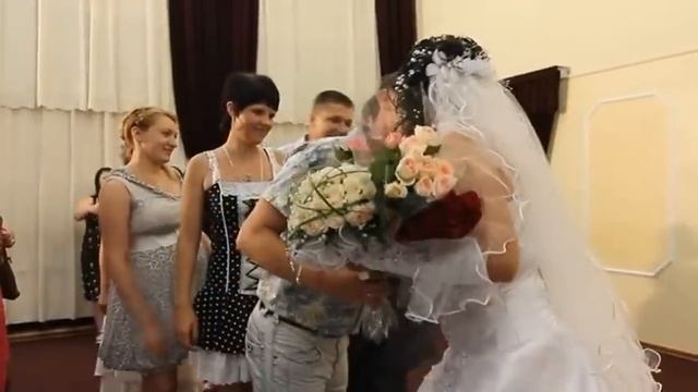 Поздравление родителей и гостей смотреть онлайн