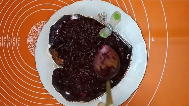 Салат “Неженка” рецепт овощного салата неженка, необычайно вкусный и красиво оформленный салат.