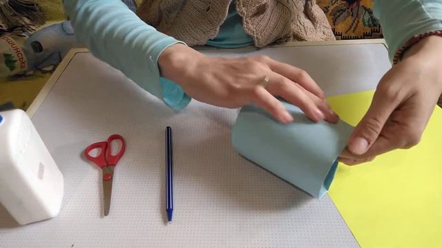 Стакан для ручок та олівців із пластикової пляшки