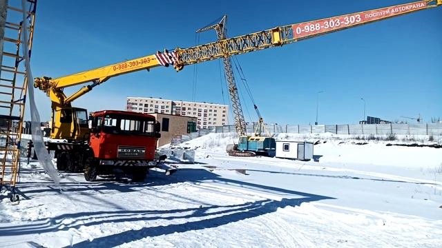 начало работы автокрана Bumar 18t с двумя гуськами