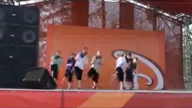 Go Bananas Диво остров 2010 смотреть онлайн