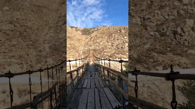 опасненький подвесной мост в Осетии смотреть онлайн