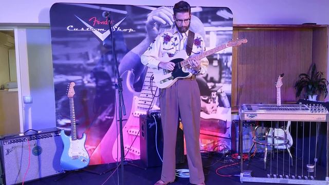 Dr Zane Banks soundchecking 70th Anniversary Fender Custom Shop Broadcaster смотреть онлайн