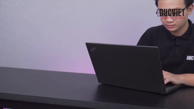 Khui thùng 03 mẫu laptop quốc dân mới về cùng Laptop Đức Việt смотреть онлайн