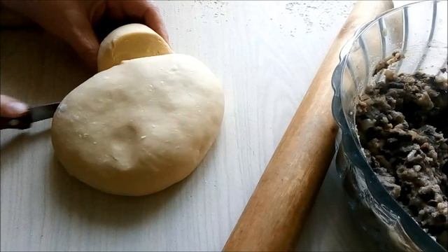 #грибы #чтоприготовитьизгрибов #простаякухня #вареники с сушеными грибами и картошкой.