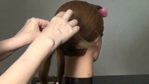 Прическа на средние волосы: Пучок. Elegant updo hairstyle