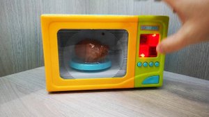 Игрушечная микроволновка