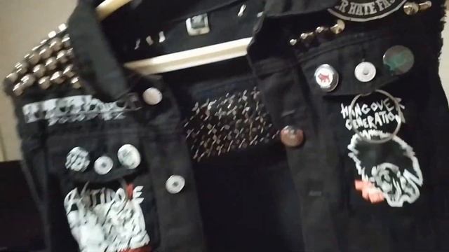DIY жилетка. Как клепать панк жилетку.