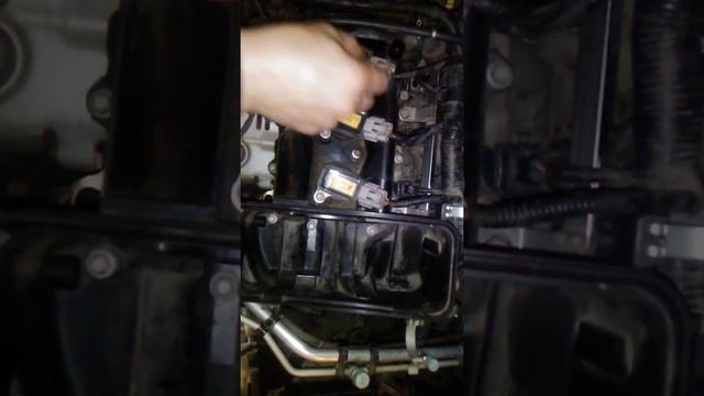 Reparando mi BYD F0 (bujias) смотреть онлайн
