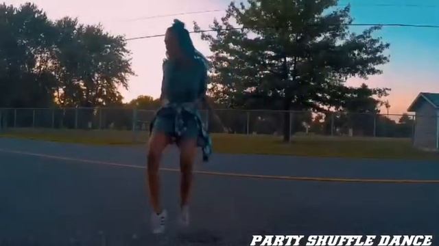 Alan walker_ alone shuffle dance 2019#party#alanwalker смотреть онлайн