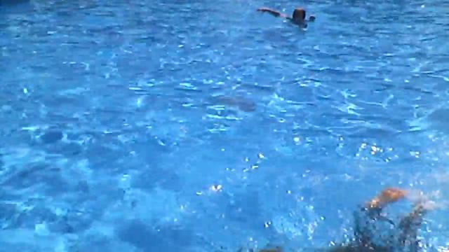 Я купаюсь в босеене на красной базе( рекомендую там отдыхать!) смотреть онлайн