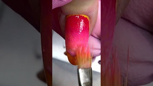 Градиент в 4 цвета/ #ногти смотреть онлайн