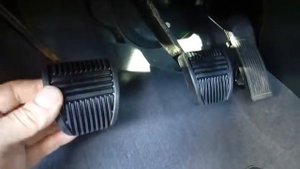 Замена накладок педалей Nissan Almera N16