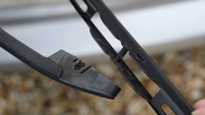 Nissan Micra K11: How To Fit Rear Wiper Blade