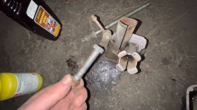 Как очистить Ржавчину с деталей мотоцикла.Очиститесь ржавчины в работе… смотреть онлайн