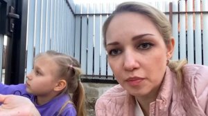 ШОК! Алиса НАШЛА СВЁРТОК с ножницами и ЧЁРНЫМИ ВОЛОСАМИ ?! Находка около нашего дома ? Мими Лисса