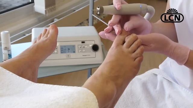 LAQISH - лак для педикюра с антимикозным действием смотреть онлайн