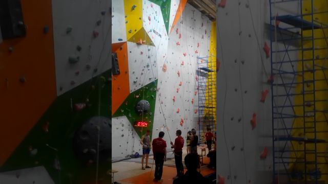 Скалолазание. Первенство Екатеринбурга. Классика ,финал. смотреть онлайн