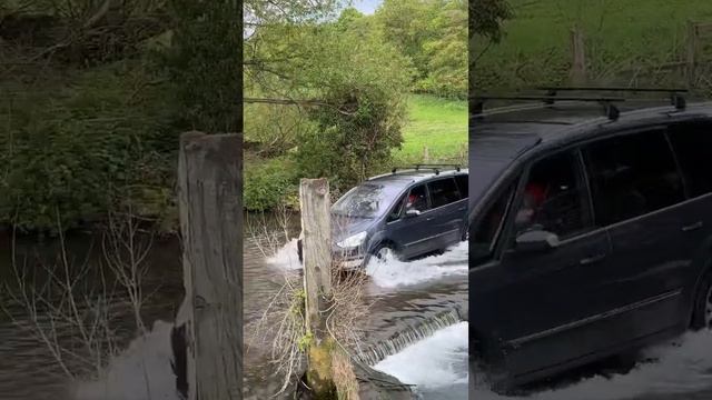 Ford Galaxy vs Water Splash #flood #ford