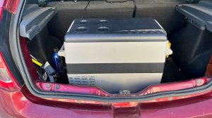 Starwind Mainfrost M8  - автомобильный холодильник с компрессором на 45 литров