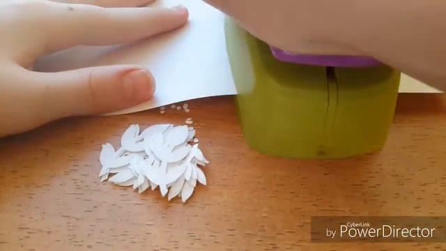 Убыстренная съемка. Дырокол смотреть онлайн