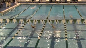 Alvaro Saavedra en Competencia de Natacion Intercolegios en Michigan