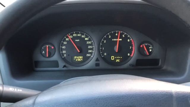 Volvo v70 2.0T acceleration смотреть онлайн