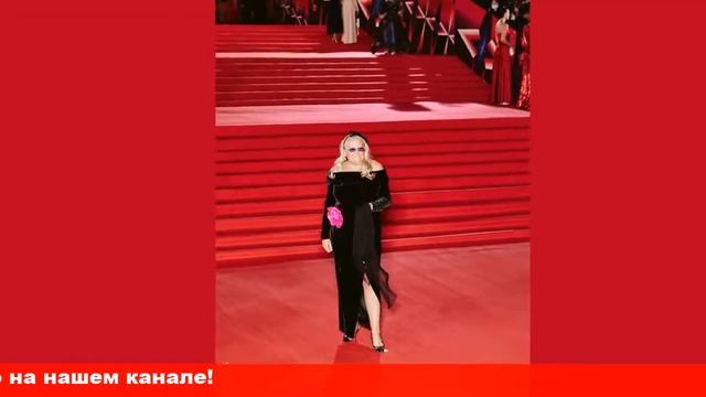 Юлия Снигирь Елизавета Боярская Софья Эрнст и Варвара Шмыкова на открытии