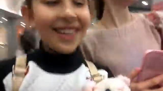 Я в Аеропорту. Куда я лечу? 1 блог смотреть онлайн