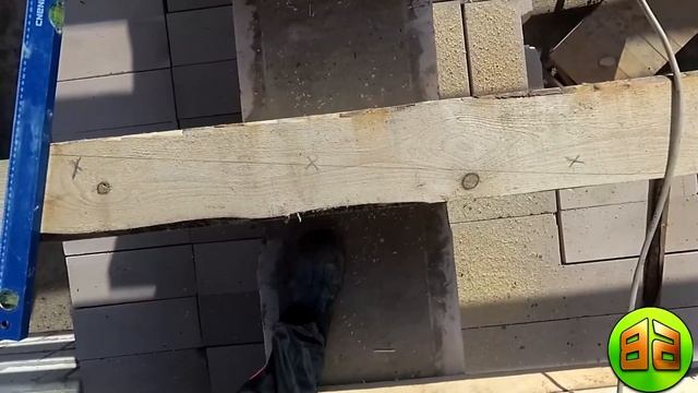 Можно сделать идеальное перекрытие пролета даже деревянными балками. Всё благодаря простым хитростя смотреть онлайн