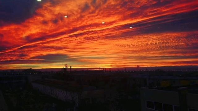 На пути к большой дороге под ногами серпантин Каменные блоки закрывают ориентир  тик ток текст трек смотреть онлайн