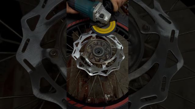 Ремонт тормозного диска Regulmoto #shortvideo #diy #russia #ремонт #болгарка #makita