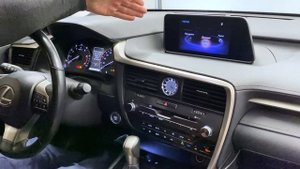 "Фаршируем" Lexus RX 200t - Беспроводной CarPlay, Доводчики Дверей, Парктроники