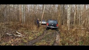 Nissan X-Trail, Volkswagen Amarok offroad. Тест в грязи.