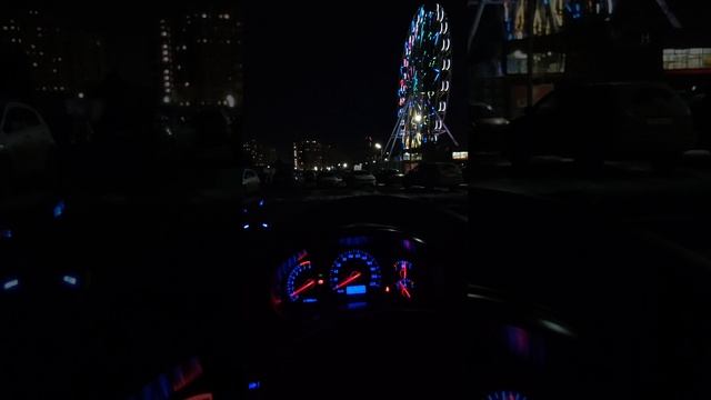 Омск. Ночное колесо обозрения.