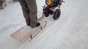 Прицепили к мотоблоку санки и получился мото-олень!