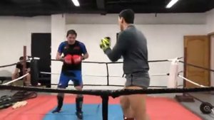 Кикбоксинг спарринг...
