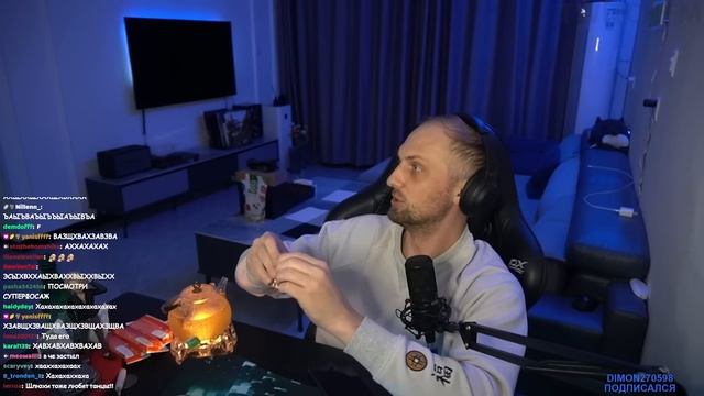 Топ Моменты с Twitch | спалила визитку девушек смотреть онлайн