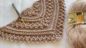 Великолепная модель шали.( Подробное описание, крупный план) УЗОР крючком
