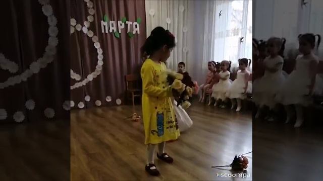 Утренник 8 марта во второй группе раннего возраста