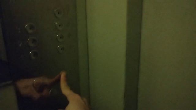 ⚡ЗАСТРЯЛ В ЛИФТЕ! Пассажирские лифты 400-280 кг, КМЗ-2012-2004 (@ г. Москва, Серафимовича, 2, под-7 смотреть онлайн