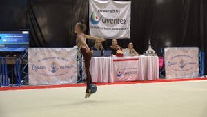 Оксанич Юлиана 2009 мяч